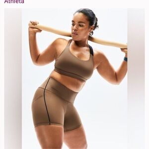 Athleta Interval Stash High Rise Tipped 5” Short